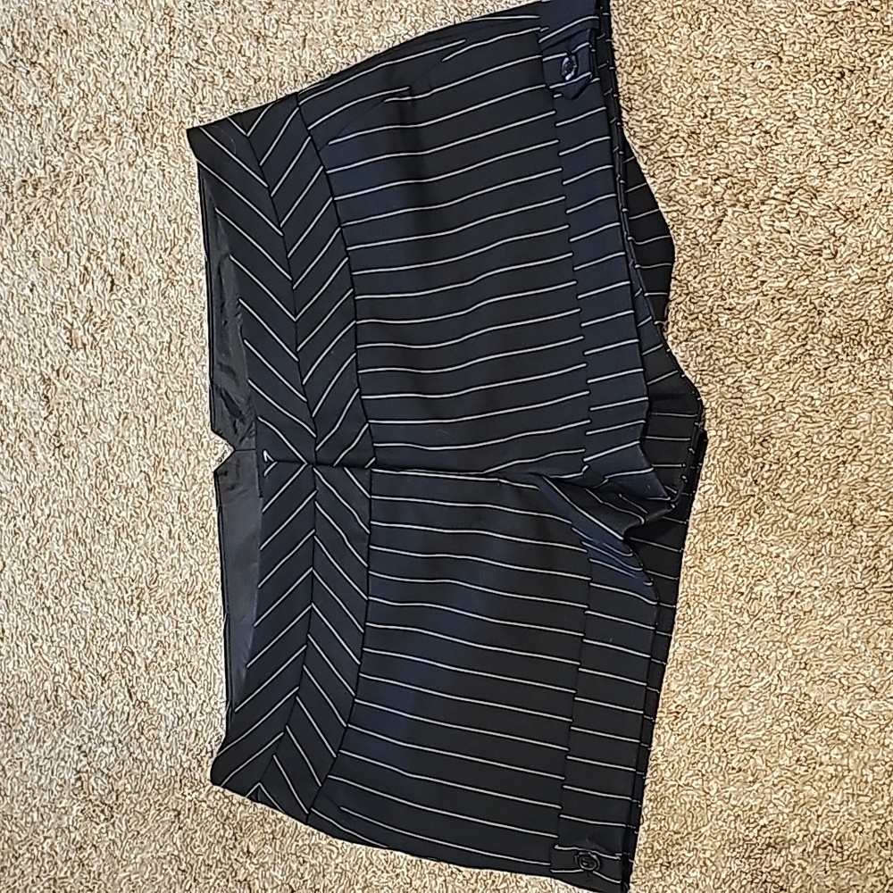 Guess shorts
